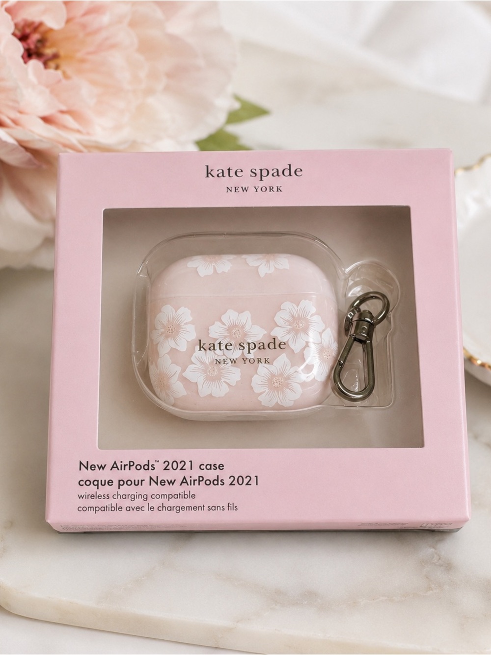Kate Spade Air Pods Case Brand new in Box!